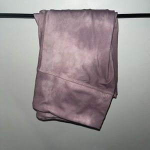 Gilly Hicks tie-dye leggings